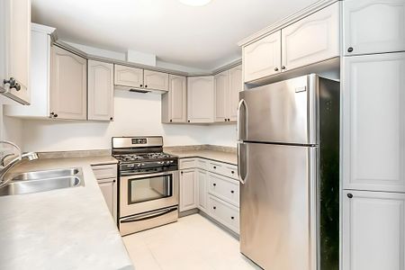 For Lease - 5 Shannon Street Unit# Upper, Barrie, Ontario - Photo 3