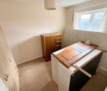 Bramshill Avenue - Photo 4