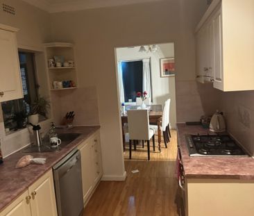 Strathfield - Photo 2