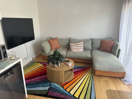 Altona North - Photo 3