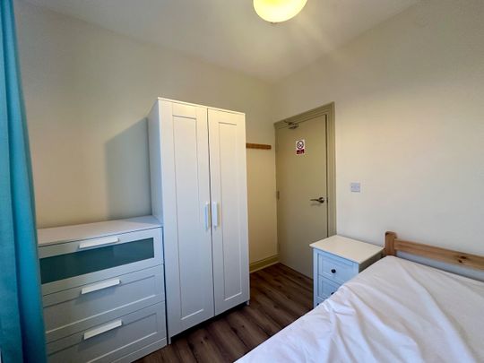 Room in a Shared House, Mortlake Road, IG1 - Photo 1