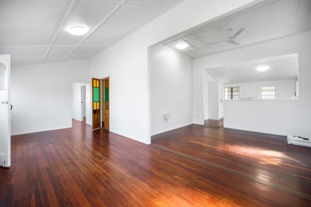 Queenslander Lifestyle Just Two Streets from the Strand - Photo 2