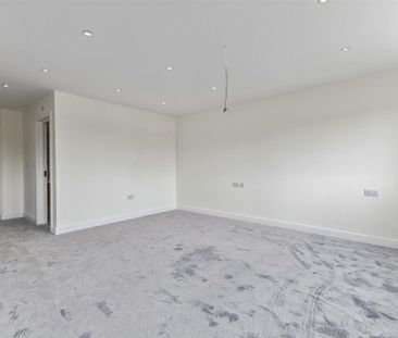 5 bedroom detached house to rent - Photo 5