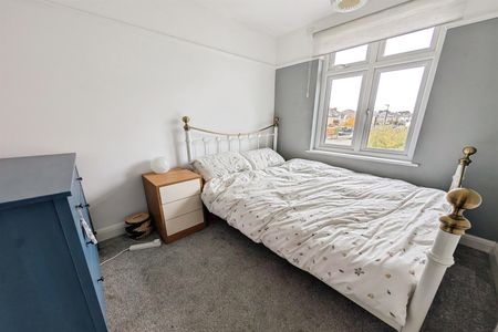 Stanton Road, SO15 - Photo 5