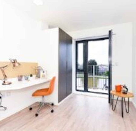 Ensuite Silver - Balcony - Photo 2