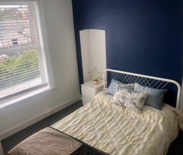 6 bedroom house to rent - Photo 2