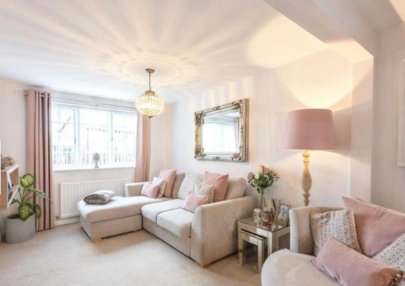 Aspal Lane, Bury St. Edmunds, Beck Row - Photo 1