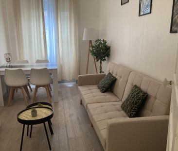 Location Appartement 2 pièces Meublé 40m² LISIEUX 14100 - Photo 1