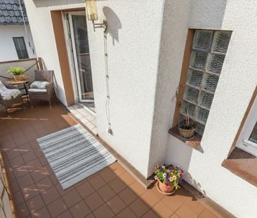 Großzügige ca. 110m² große Maisonettewohnung mit Balkon in Südausri... - Foto 4