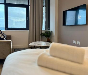 Studio to rent - Photo 6