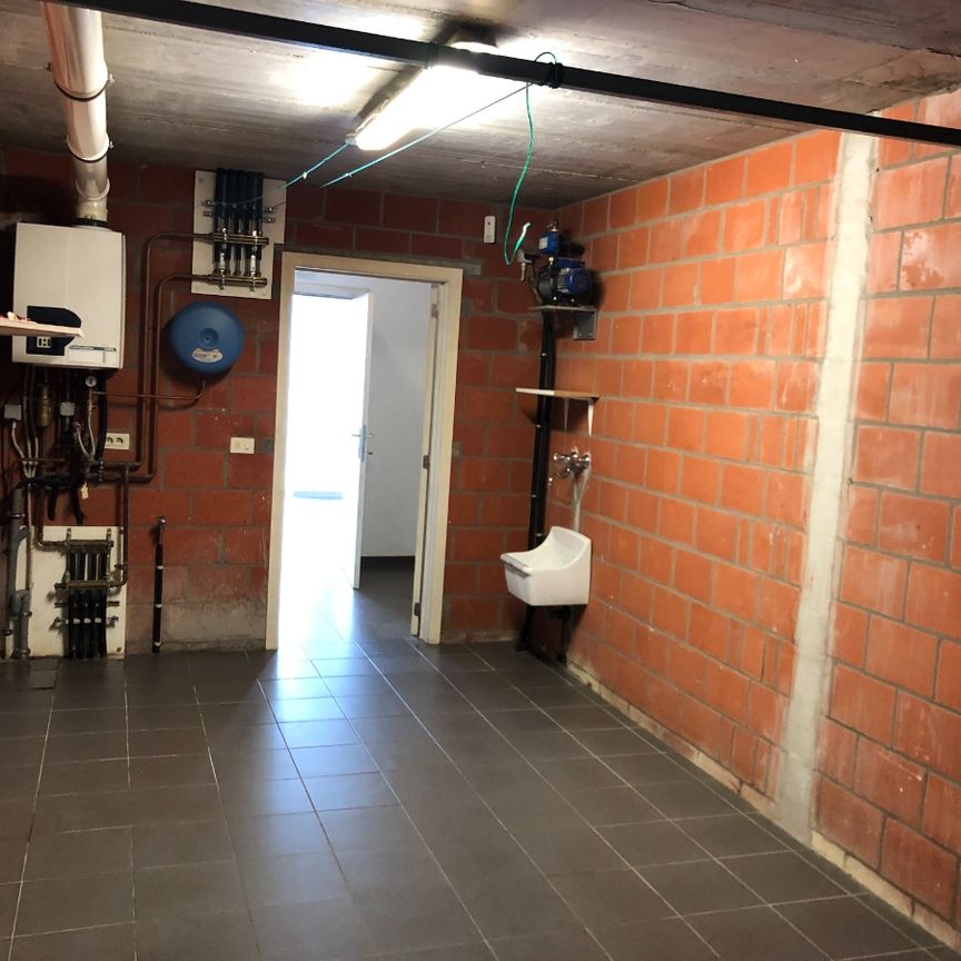 EENGEZINSWONING + garage & tuin - Photo 1