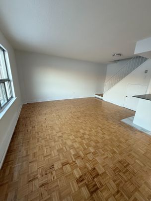 For Lease - 7555 Goreway Drive Unit# 165, Mississauga, Ontario - Photo 1