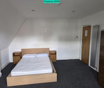 1 bedroom in a house share to rent - Photo 1