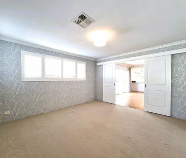 Spacious Family Living in a Prime Harrisdale Location - Photo 5