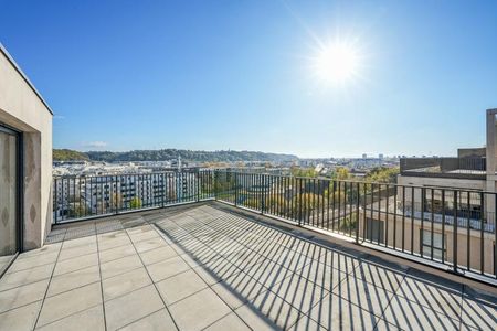 Location Appartement 4 pièces 91m² BORDEAUX 33100 - Photo 2