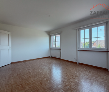 Elegante 4-Zimmer-Wohnung im Erdgeschoss In Schönenbuch - Photo 1