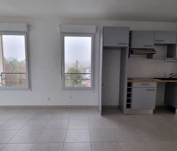 Location Appartement 3 pièces 78m² CARIGNAN DE BORDEAUX 33360 - Photo 3