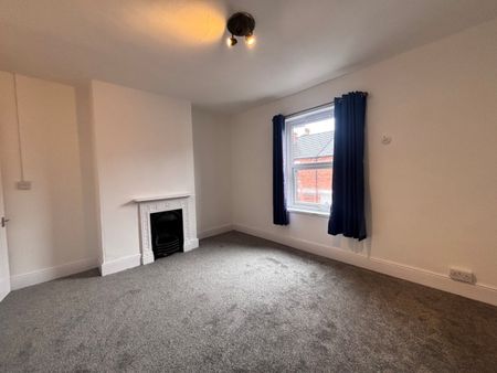 Hatton Gardens, Newark, Notts, NG24 - Photo 5