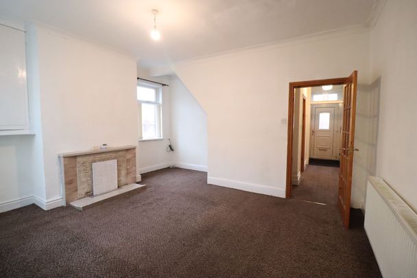 3 Bedroom End Terraced House To Rent - Photo 1
