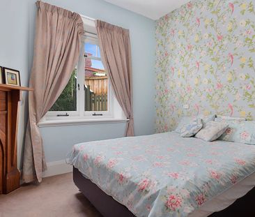 Large Family Home in Sought after cul-de-sac of Sandy Bay - Photo 6