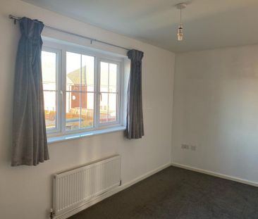 3 bedroom semi-detached house to rent - Photo 6