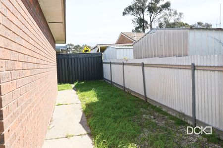 2/15 Chapple Street Eaglehawk VIC - Photo 4