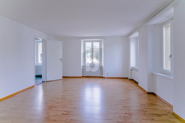 ZENTRALE LAGE MIT VIEL PLATZ NÄHE BAHNHOF - Foto 1