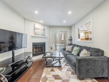 For Lease - 1552 Dellbrook Avenue, Pickering, Ontario - Photo 5