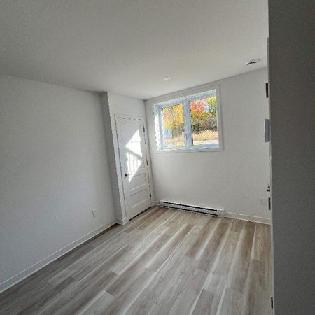 Appartement 5 1/2, 3 chambres et 1 salle de bain, neuf 2025 - Lachute - Photo 4