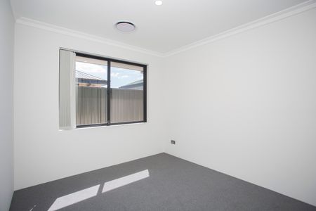 33 Graciano Way, Dayton WA 6055 - House For Rent | Domain - Photo 3