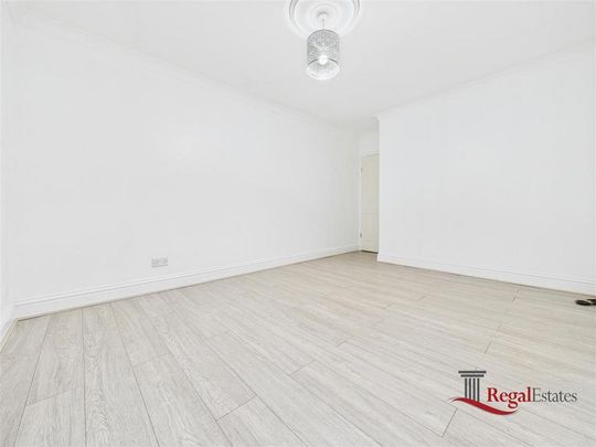 3 bedroom flat to rent - Photo 1