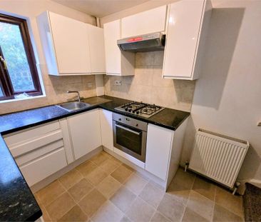 2 bedroom end of terrace house to rent - Photo 5