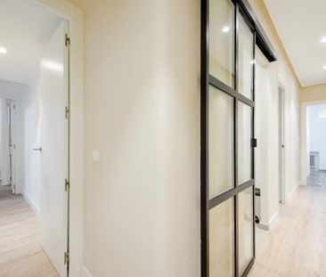 Calle del Castillo, Madrid, Community of Madrid 28010 - Photo 4