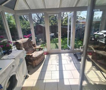 Queenhythe Crescent, Jacobs Well, GU4 - Photo 6