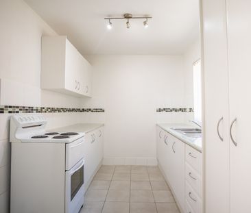 7/172 Brunker Road, Adamstown NSW 2289 - Apartment For Rent | Domain - Photo 3