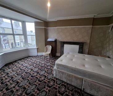 4 bedroom terraced house to rent - Photo 4