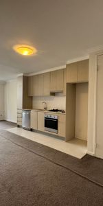 7/11 Hilly Street Mortlake - Photo 3