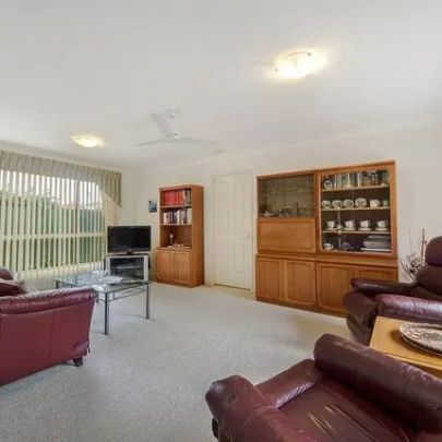 Three Bedroom Duplex in prime location - Photo 1