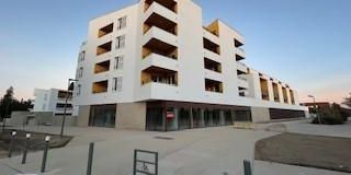 Location Appartement 2 pièces 45m² AVIGNON 84140 - Photo 3