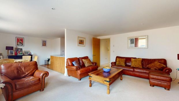 3 bedroom apartment to rent - Photo 1