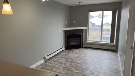 402 - 35 Richard Ct SW, Calgary - Photo 3