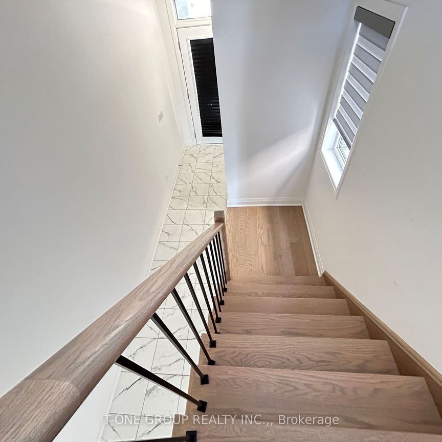 For Lease - 100 Carole Bell Way, Markham, Ontario - Photo 1