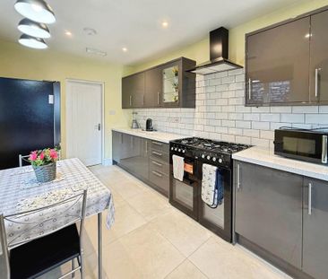 1 bedroom in a house share to rent - Photo 6