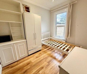 4 bedroom house to rent - Photo 3