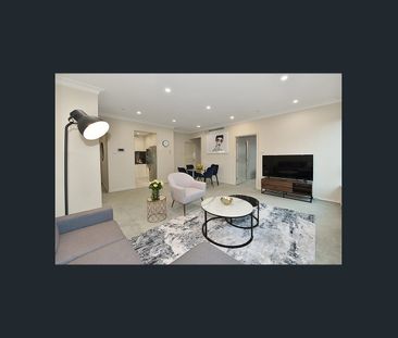 Fully furnished 2b2b close to everything!! - Photo 2