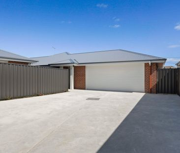 Near new in Hadspen. - Photo 4