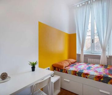 Via Cosimo del Fante, Milan, Lombardy 20122 - Photo 4