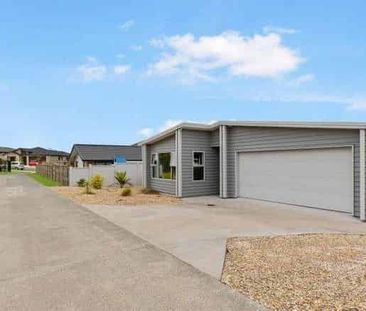 4 Bedroom family home - Photo 5