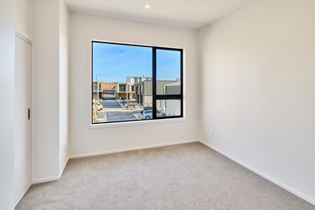 Stylish, Modern Townhouse in Four Kapiti Development - Photo 5