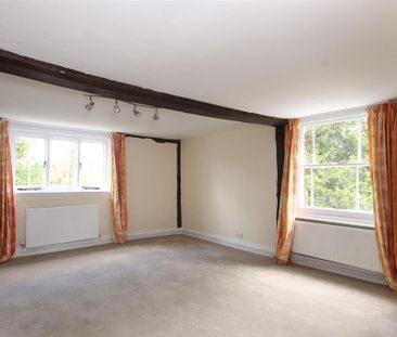 6 bedroom semi-detached house to rent - Photo 3
